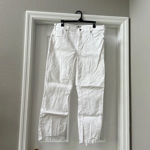 Abercrombie white jeans sz 33 16r